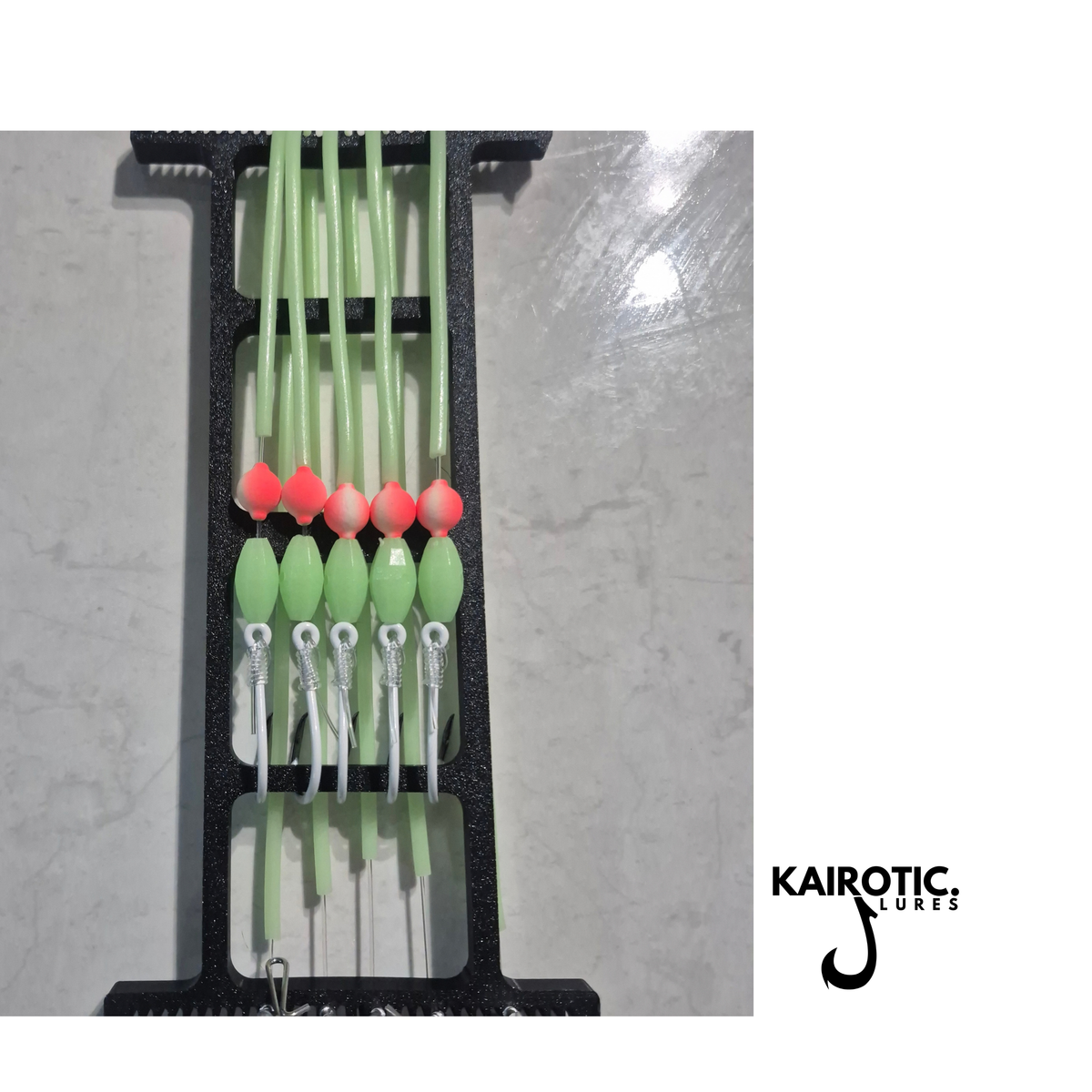 Complete Drone Fishing rig, backbone, traces, breakaway sinker and drone connection with Kairotic saftey clips.